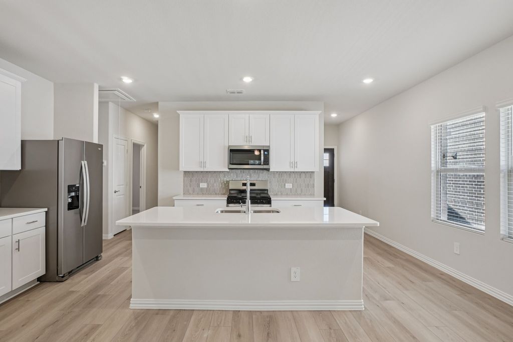 6216 Chickney Drive, Princeton, TX 75071