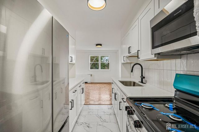 123 S Adelaide Avenue 3J, Highland Park, NJ 08904