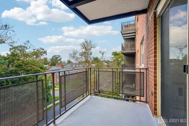 123 S Adelaide Avenue 3J, Highland Park, NJ 08904