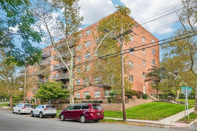 123 S Adelaide Avenue 3J, Highland Park, NJ 08904