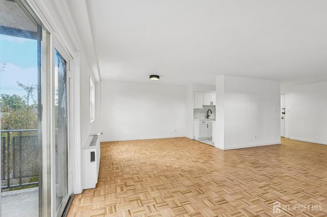123 S Adelaide Avenue 3J, Highland Park, NJ 08904