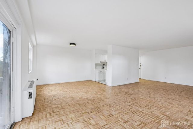 123 S Adelaide Avenue 3J, Highland Park, NJ 08904