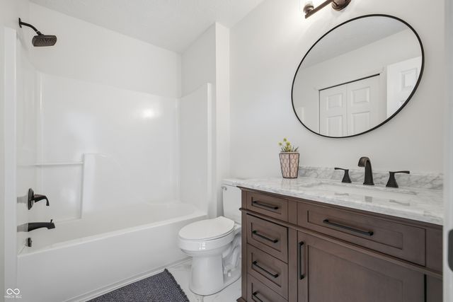 5711 Thompson Park Boulevard, Indianapolis, IN 46237