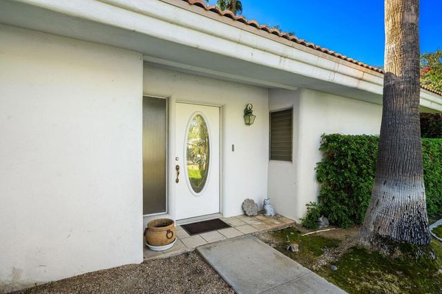 5165 E Lakeside Drive, Palm Springs, CA 92264