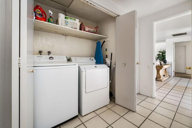 5165 E Lakeside Drive, Palm Springs, CA 92264