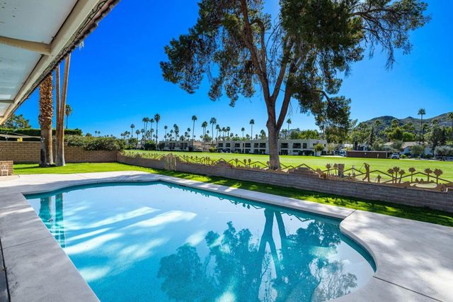 5165 E Lakeside Drive, Palm Springs, CA 92264
