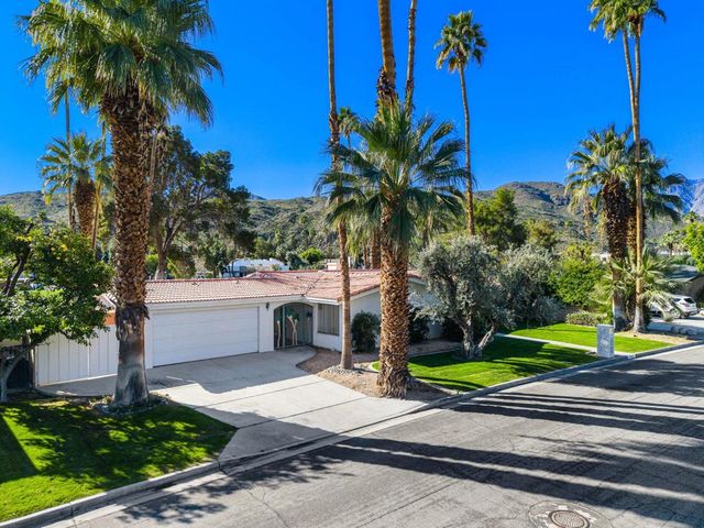 5165 E Lakeside Drive, Palm Springs, CA 92264