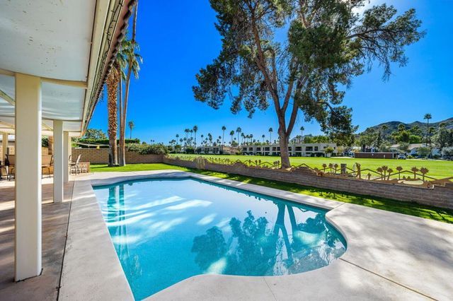 5165 E Lakeside Drive, Palm Springs, CA 92264