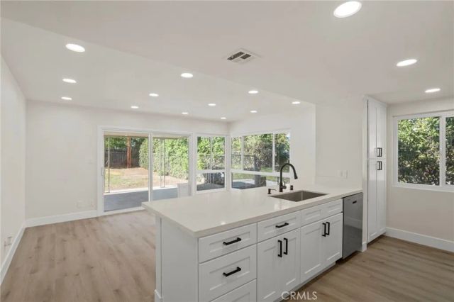 2192 Adrienne, Corona, CA 92882