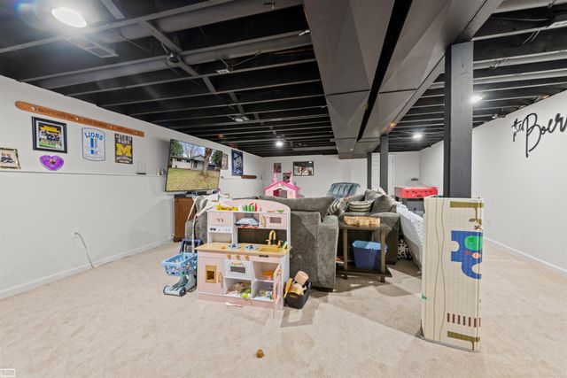 53361 Ruann Drive, Shelby Twp, MI 48316