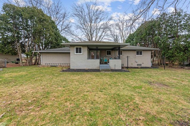 53361 Ruann Drive, Shelby Twp, MI 48316