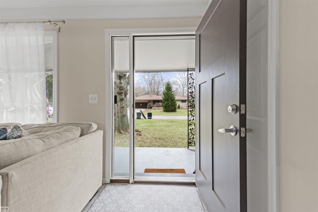 53361 Ruann Drive, Shelby Twp, MI 48316