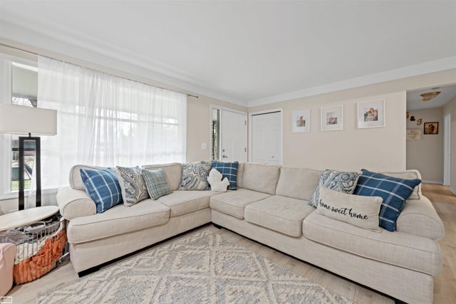 53361 Ruann Drive, Shelby Twp, MI 48316