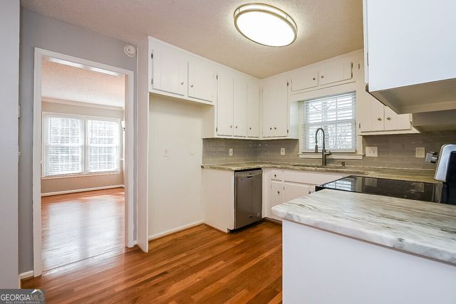 28 Peggy Court NW, Marietta, GA 30064