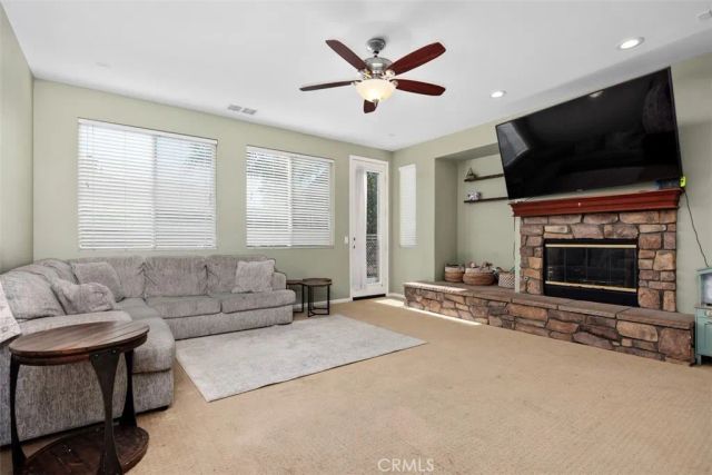 2381 Douglaston Glen, Escondido, CA 92026