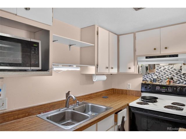 9700 E Iliff Ave J-110, Denver, CO 80231