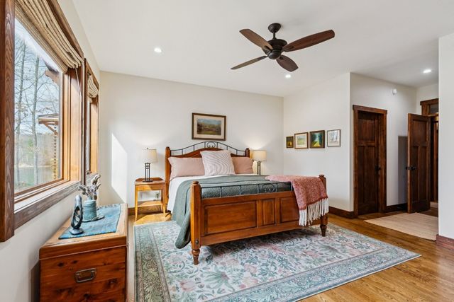 394 Myers Point Rd, Sewanee, TN 37375