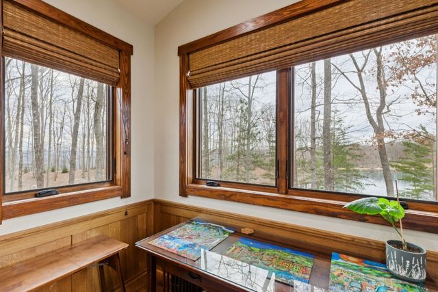 394 Myers Point Rd, Sewanee, TN 37375