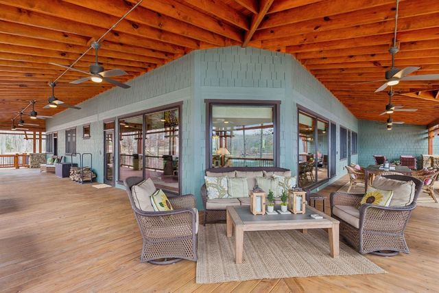 394 Myers Point Rd, Sewanee, TN 37375