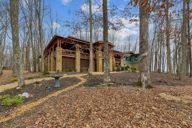 394 Myers Point Rd, Sewanee, TN 37375