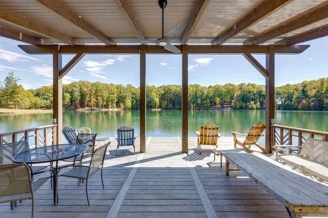 394 Myers Point Rd, Sewanee, TN 37375
