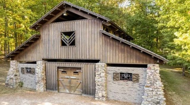 394 Myers Point Rd, Sewanee, TN 37375