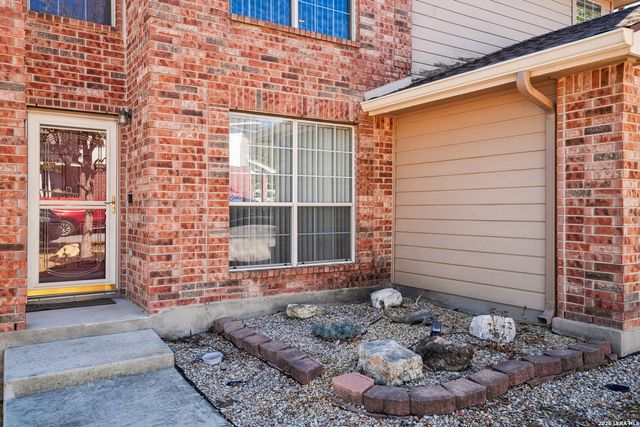 10222 Lion Hunt, San Antonio, TX 78251