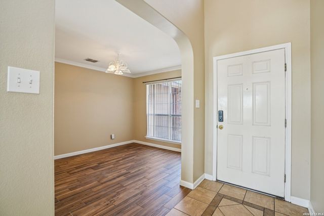 10222 Lion Hunt, San Antonio, TX 78251