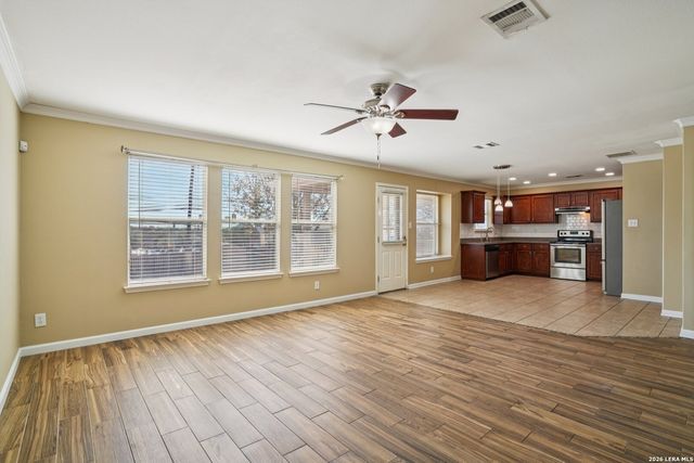 10222 Lion Hunt, San Antonio, TX 78251