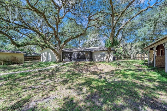 7405 WILLIAMS ROAD, Seffner, FL 33584