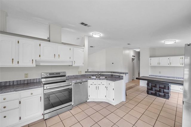 7405 WILLIAMS ROAD, Seffner, FL 33584