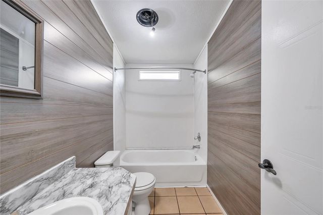 7405 WILLIAMS ROAD, Seffner, FL 33584