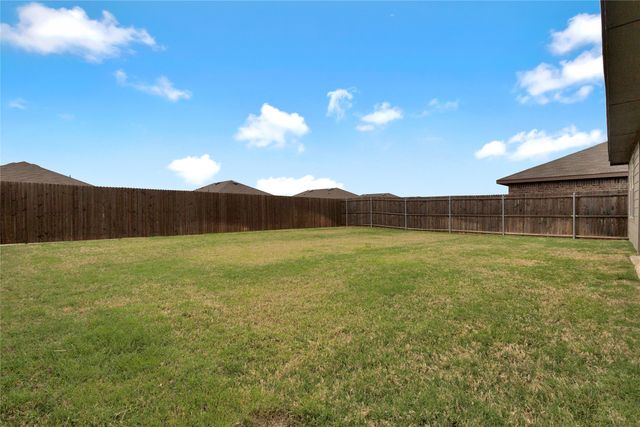 2122 Berrywood Drive, Royse City, TX 75189