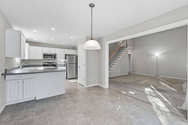 1326 Bluff Pointe Way, Fort Wayne, IN 46845