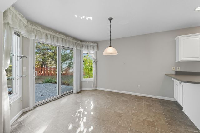 1326 Bluff Pointe Way, Fort Wayne, IN 46845