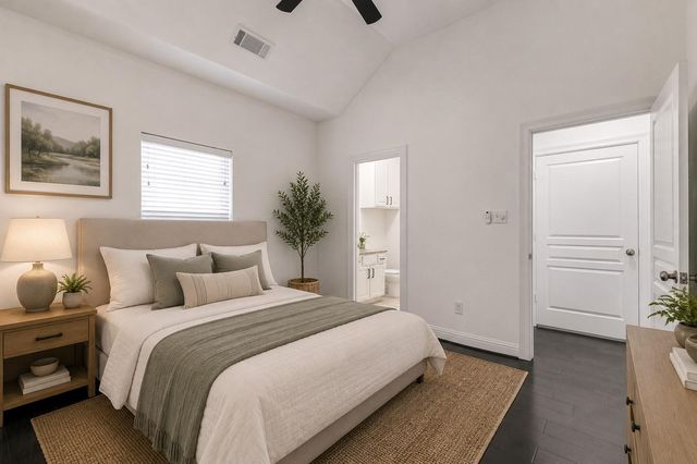 19 Versante Court, Houston, TX 77070