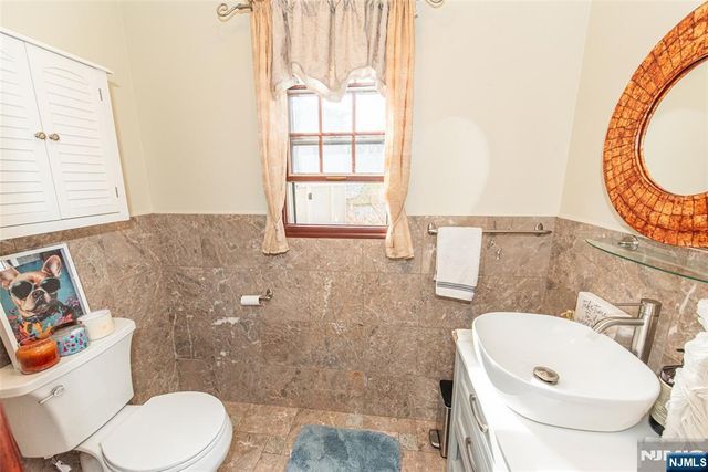 35 Waughaw Road, Montville Township, NJ 07082