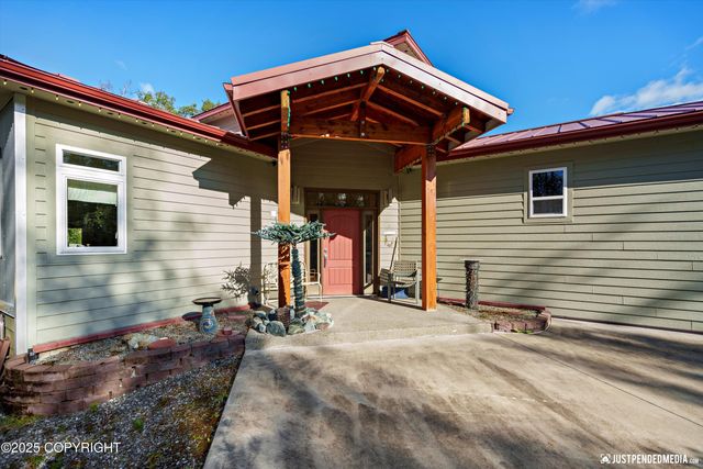 8115 N Highlander Loop, Palmer, AK 99645