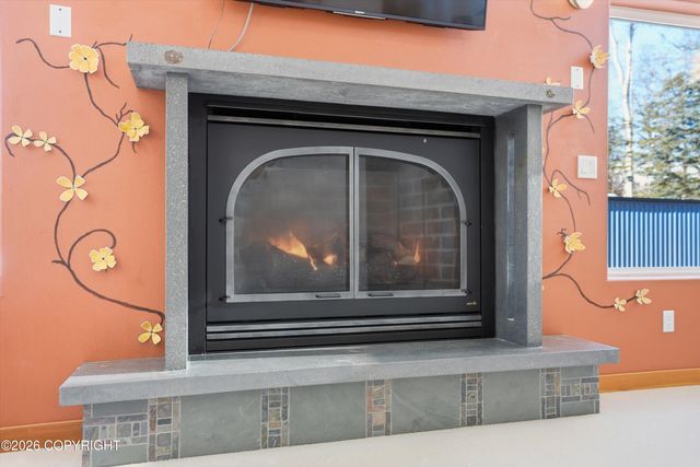 8115 N Highlander Loop, Palmer, AK 99645