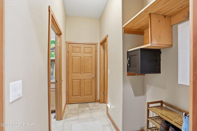 8115 N Highlander Loop, Palmer, AK 99645