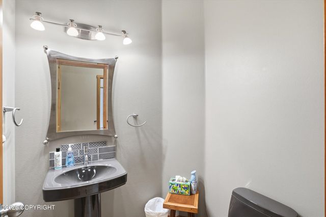 8115 N Highlander Loop, Palmer, AK 99645