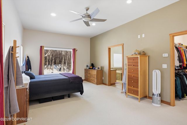 8115 N Highlander Loop, Palmer, AK 99645