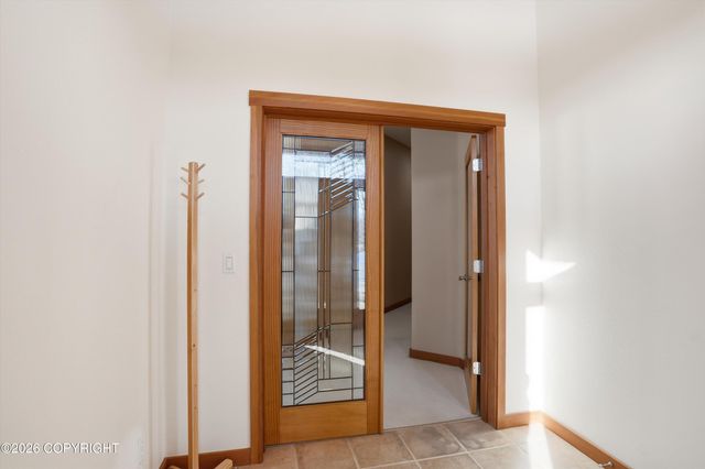 8115 N Highlander Loop, Palmer, AK 99645