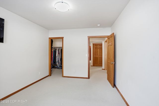 8115 N Highlander Loop, Palmer, AK 99645