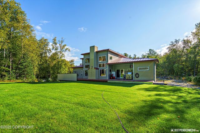 8115 N Highlander Loop, Palmer, AK 99645