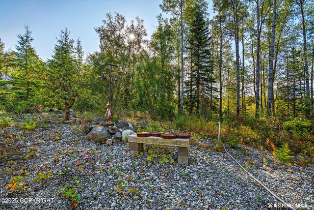8115 N Highlander Loop, Palmer, AK 99645