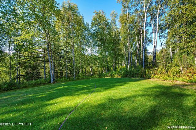 8115 N Highlander Loop, Palmer, AK 99645