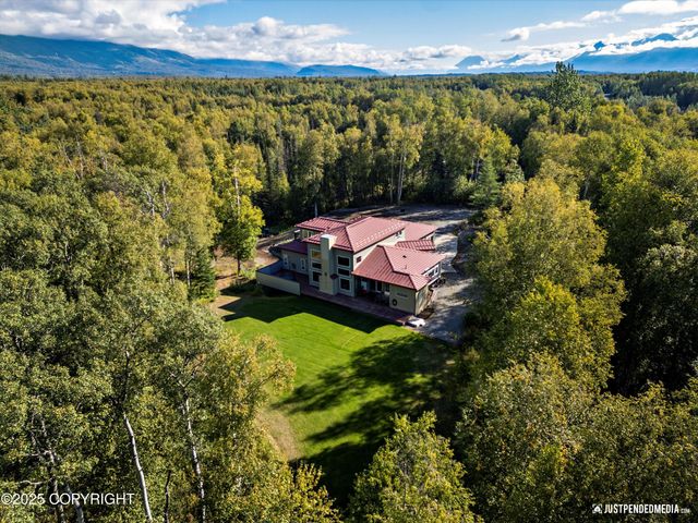 8115 N Highlander Loop, Palmer, AK 99645