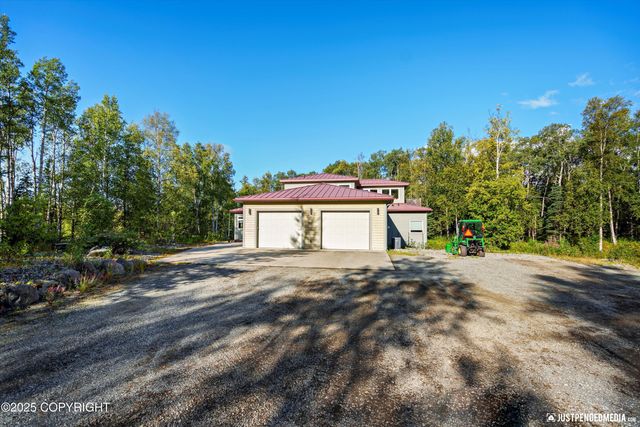 8115 N Highlander Loop, Palmer, AK 99645