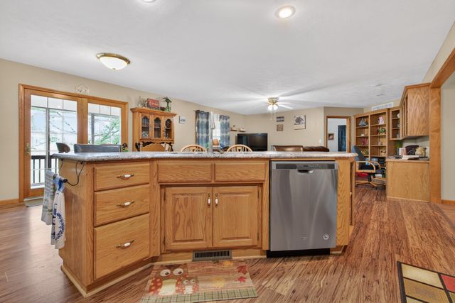13830 E E Musket Road, Nevada, MO 64772
